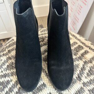 *NEVER WORN!* Michael Kors - Lottie Suede Ankle Boot - Black - Size 8